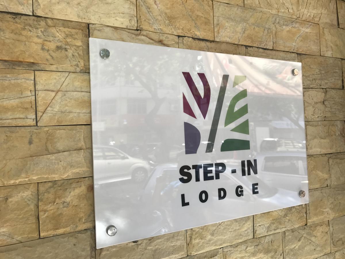 Step-In Lodge Kota Kinabalu Eksteriør bilde